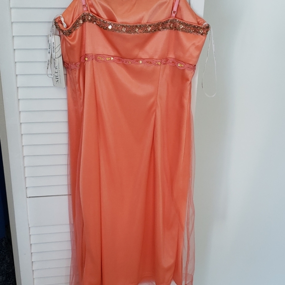 Sue Wong👗REDUCED PRICE👗 - Picture 4 of 5